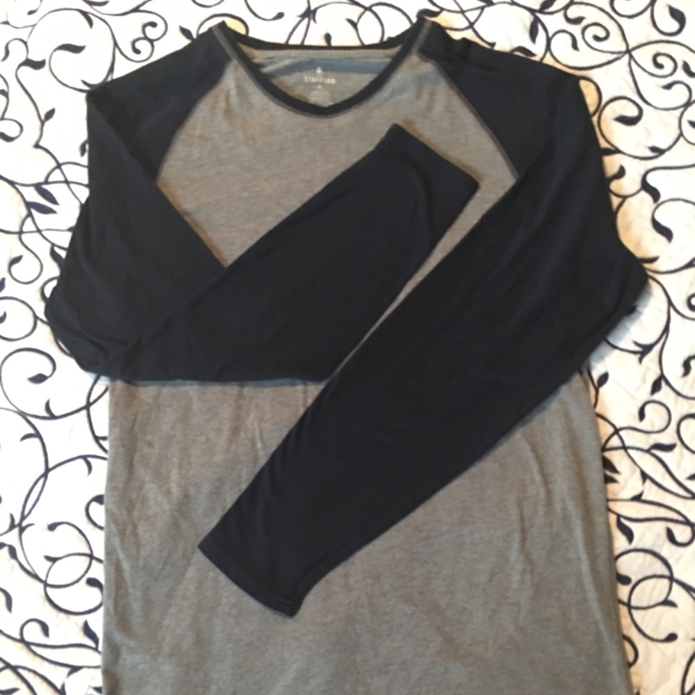 Young men’s tee shirt